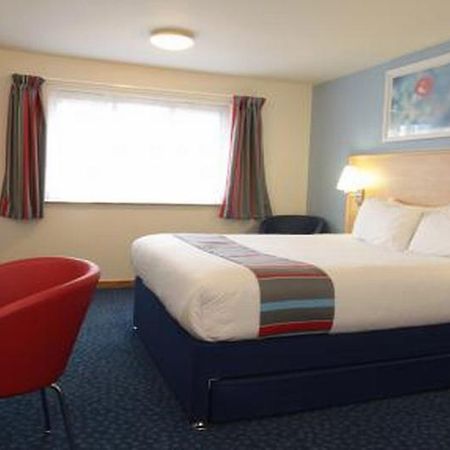 Travelodge Darlington Экстерьер фото